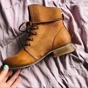 Brown cognac ankle lace up boots